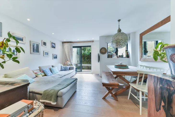 House Langford Mews in Greater London