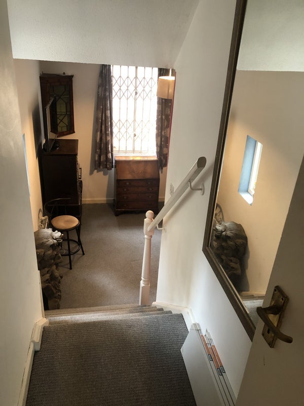 Room High Street in Greater London