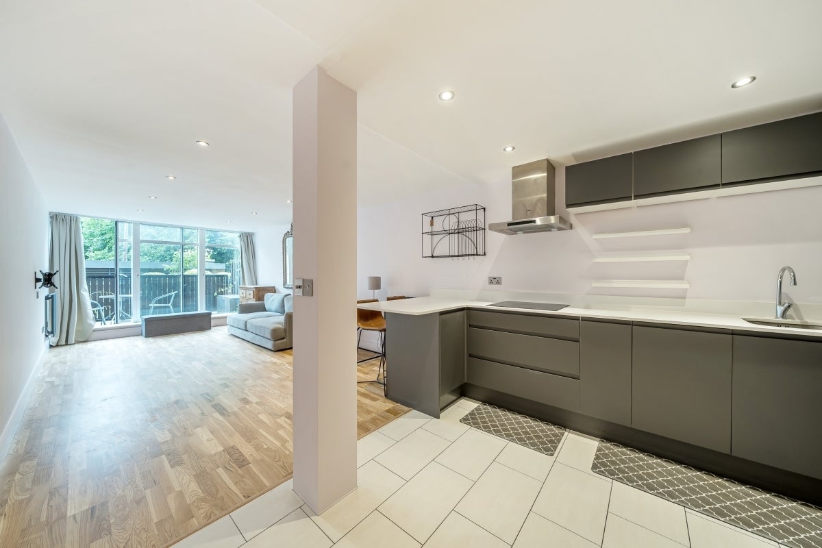 Flat Collington Street in Greater London