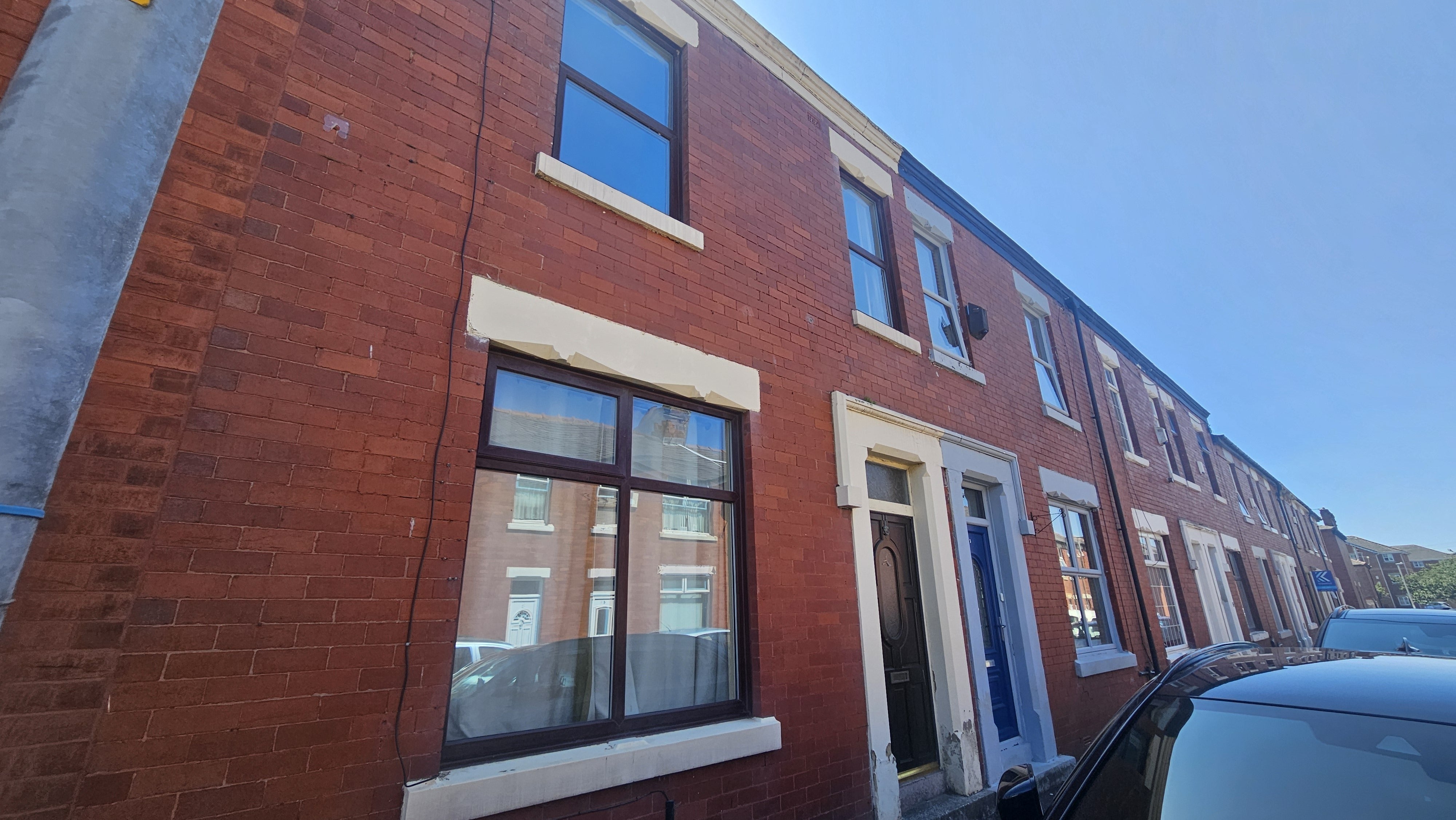 House Lawrence Street in Preston