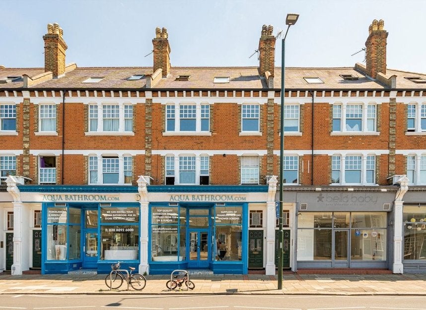 Flat Richmond Road in Greater London