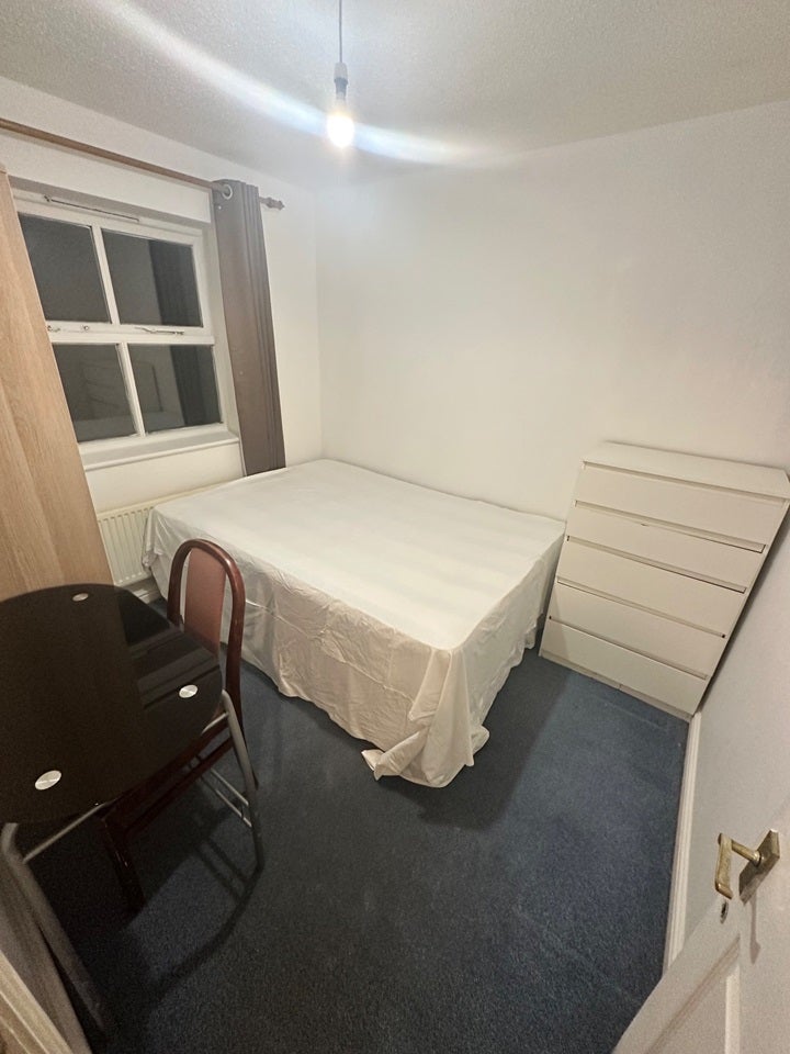 Room Milligan Street in Greater London