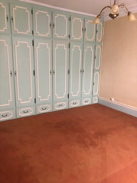 Flat Rue de Rocroy in Paris