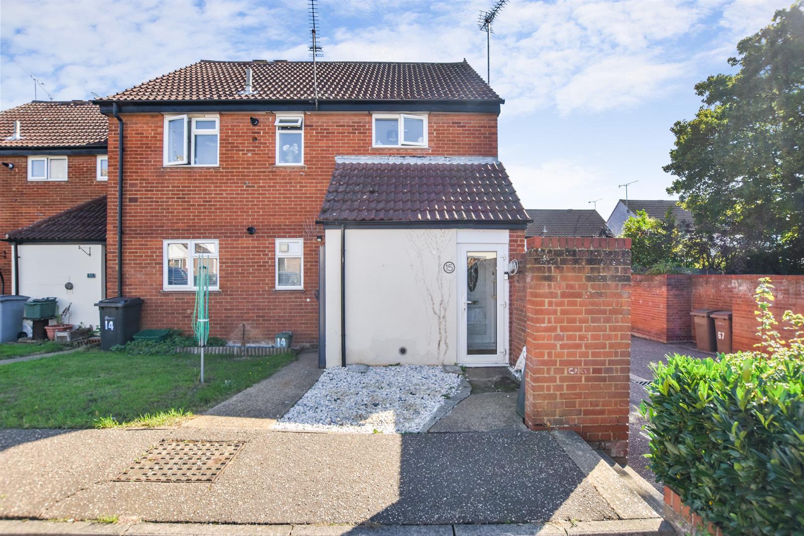 Flat Maydene in Chelmsford