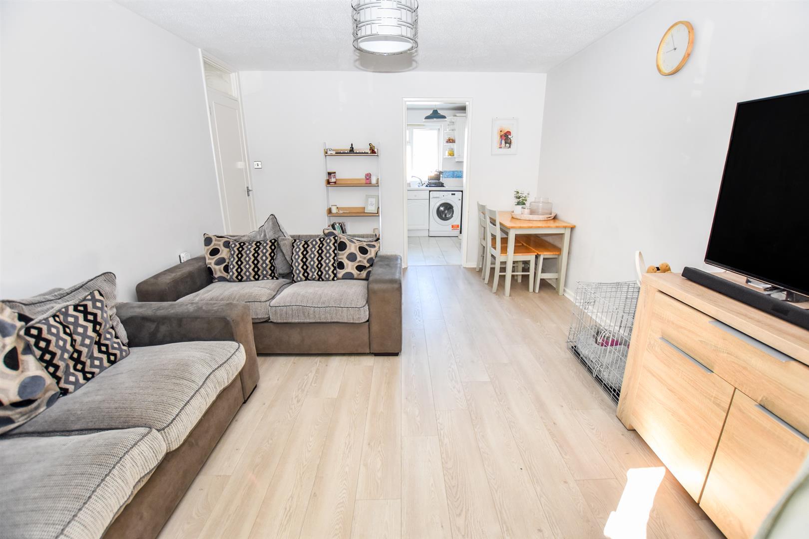 Flat Maydene in Chelmsford