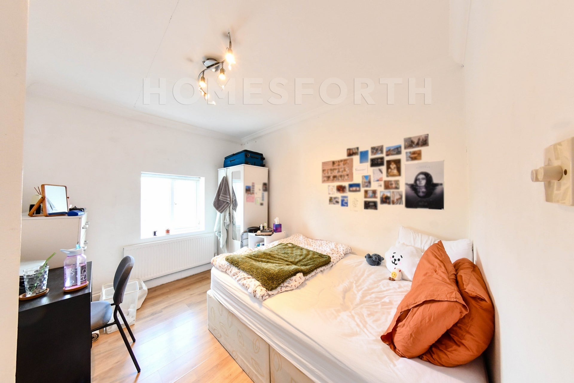 Flat Haverstock Hill in Greater London