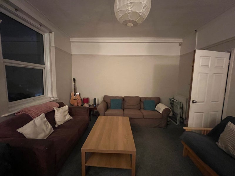 Room Balham High Road in Greater London