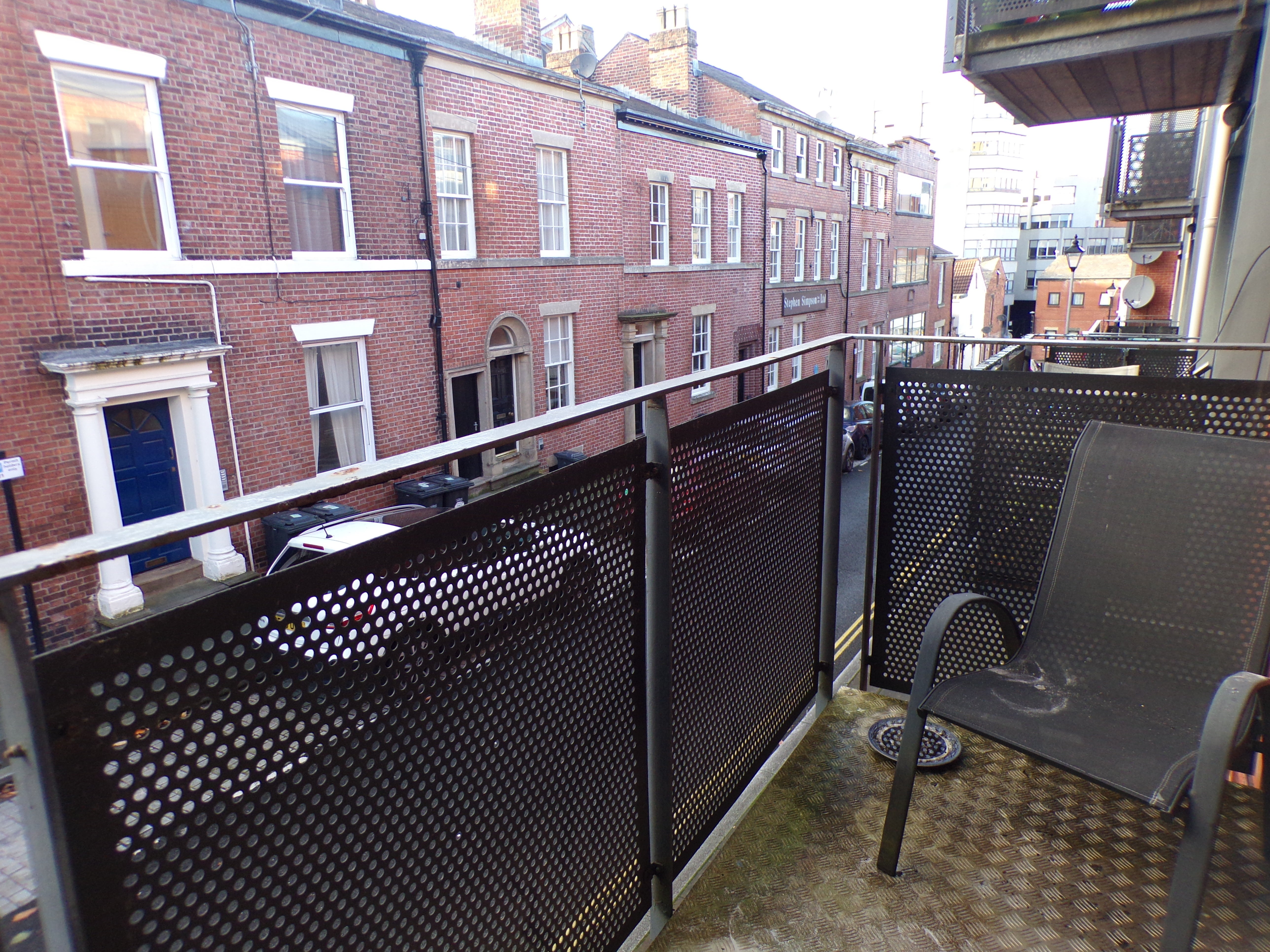 Flat Avenham Lane in Preston