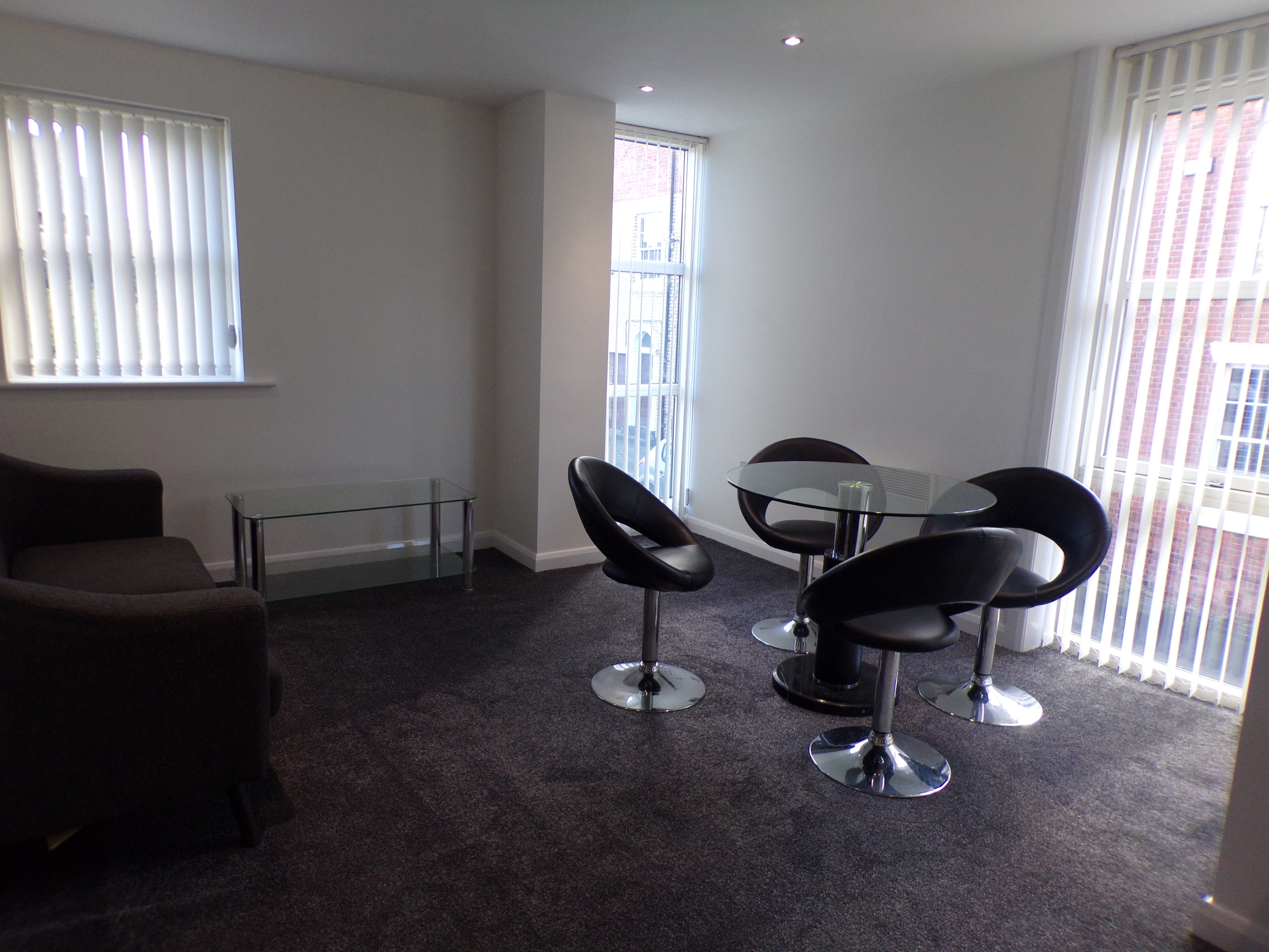Flat Avenham Lane in Preston