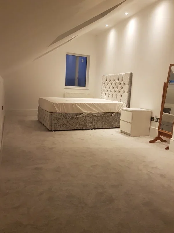 Room Lewis Road in Greater London