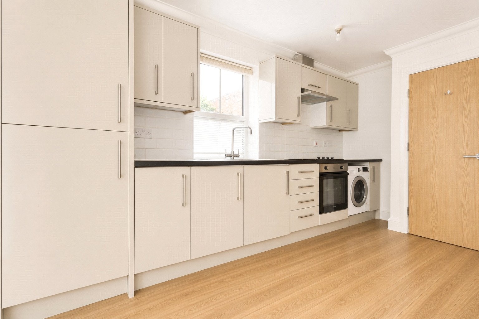 Flat Goldsworth Road in Woking