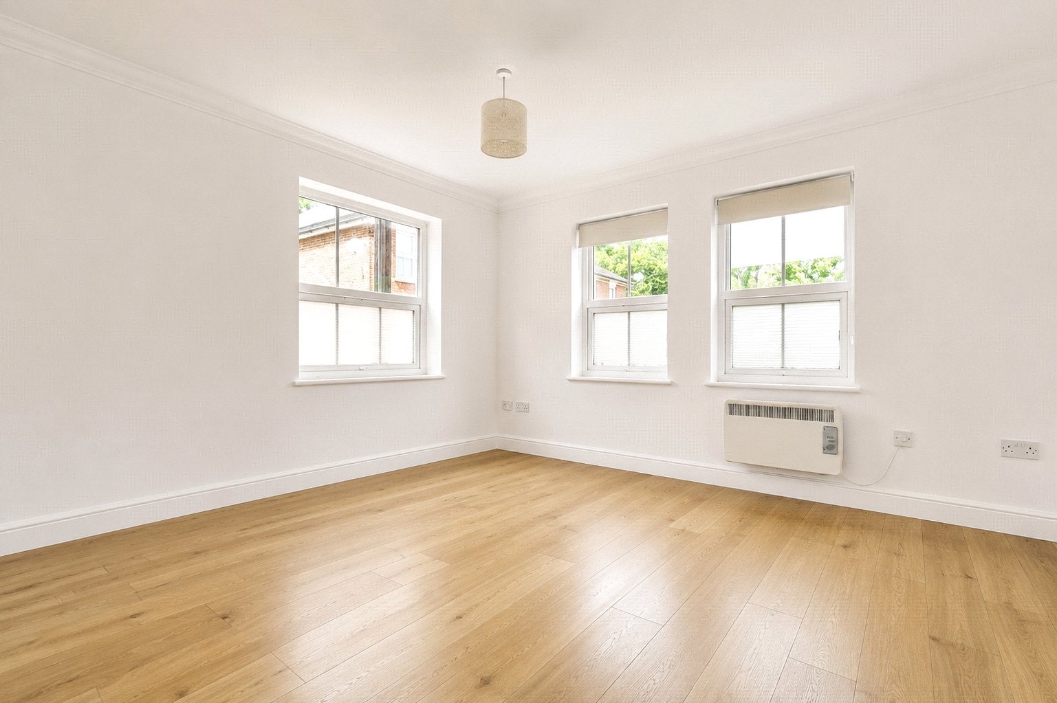 Flat Goldsworth Road in Woking