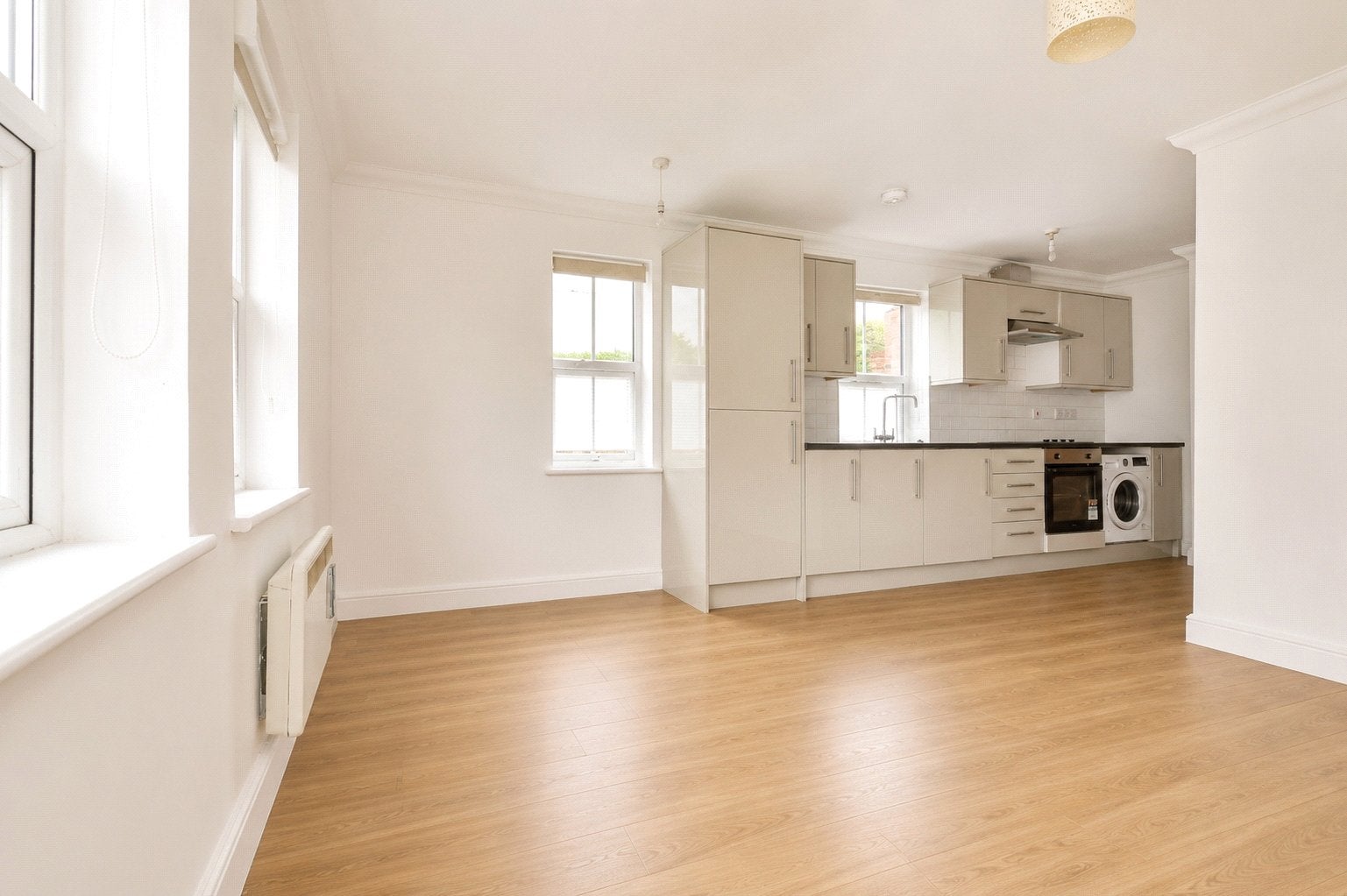 Flat Goldsworth Road in Woking