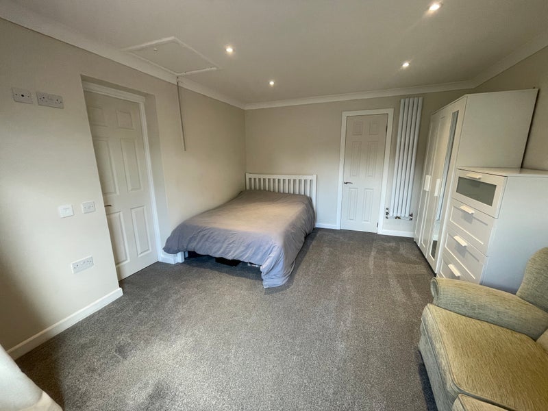 Room Poplar Way in New Forest