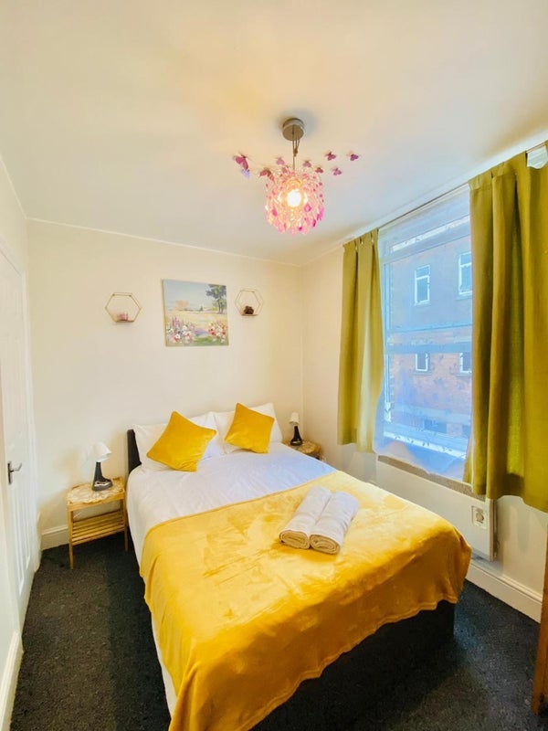 Flat Lower Marsh in Greater London