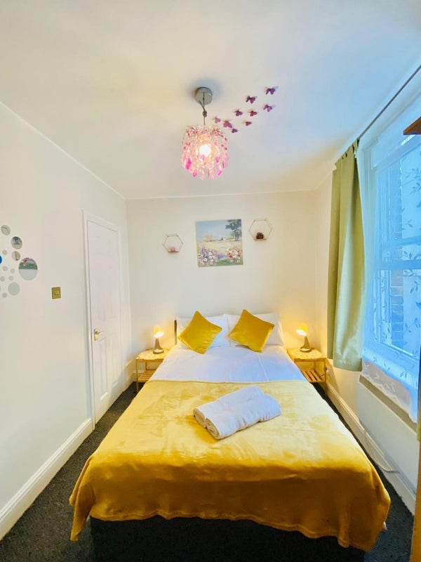 Flat Lower Marsh in Greater London