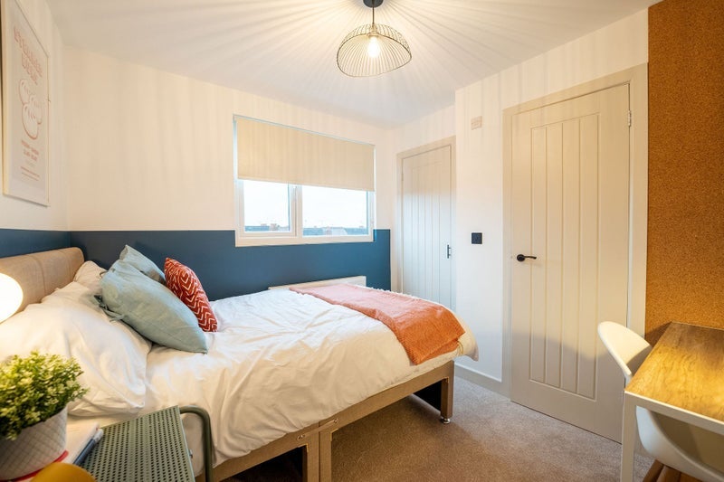 Room Hamilton Road in Coventry