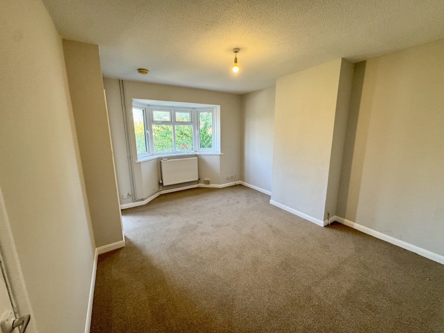 House Foxburrows Court in Guildford