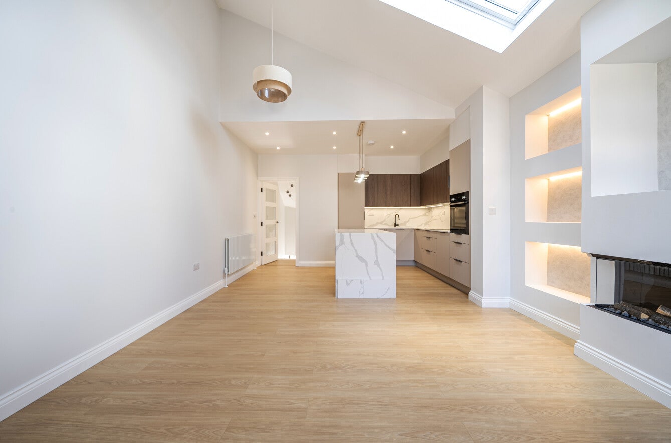 Flat Albert Street in Greater London
