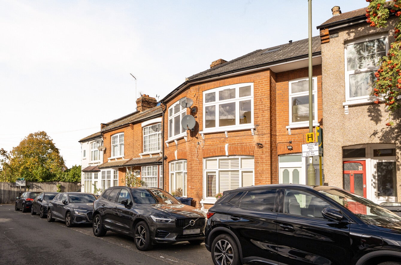 Flat Albert Street in Greater London