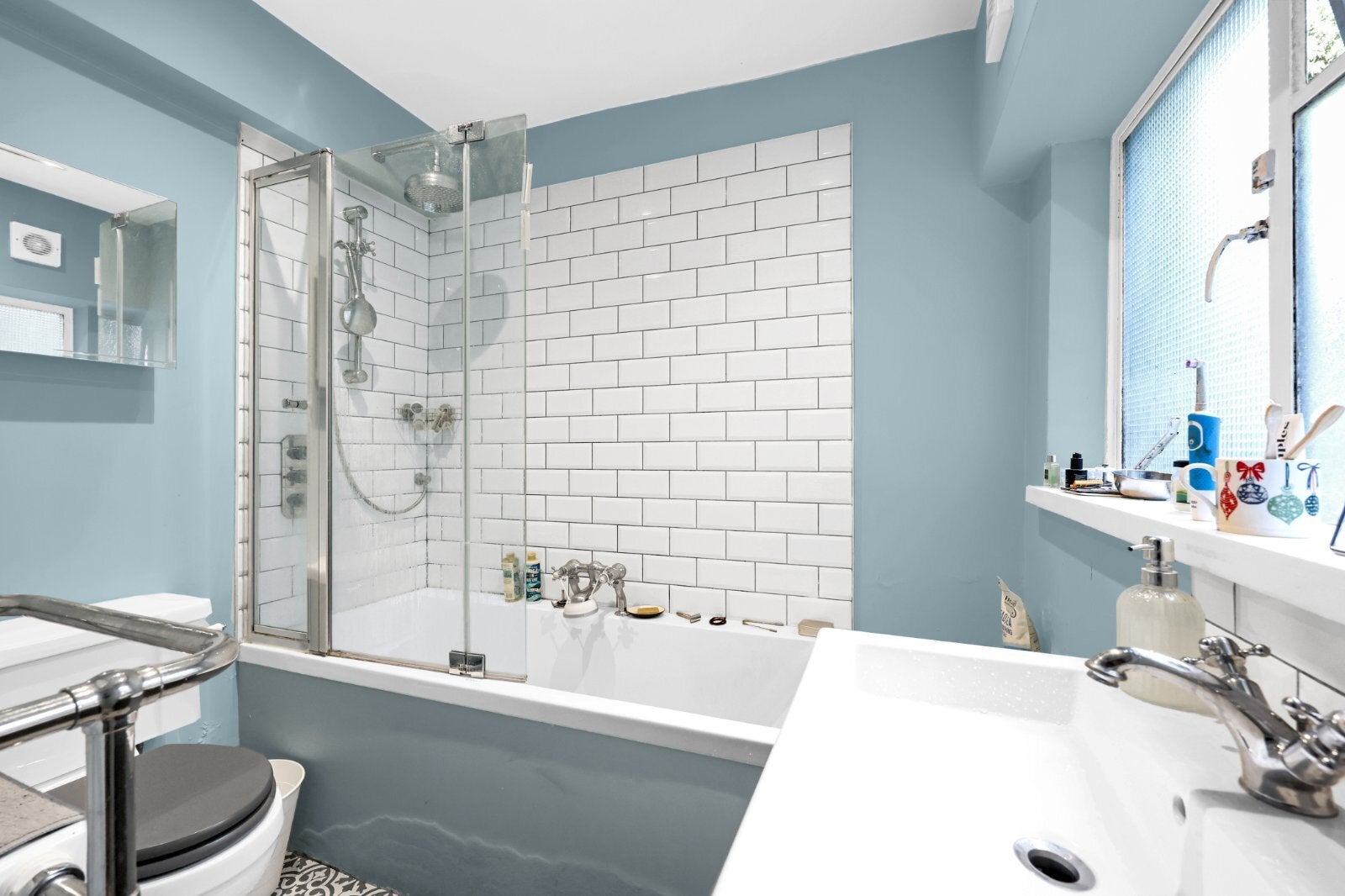 Flat Oakley Square in Greater London