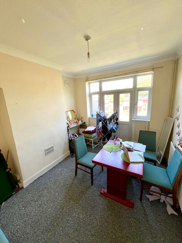 Room Tewkesbury Terrace in Greater London