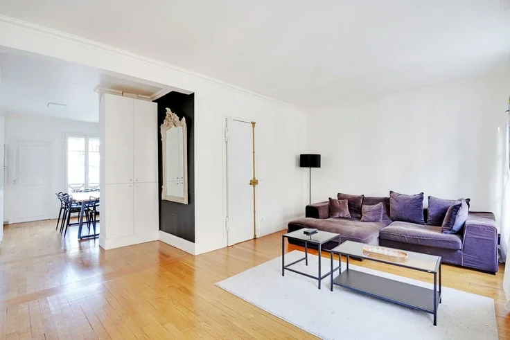 Flat Rue Descombes in Paris