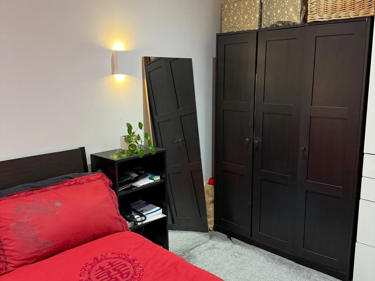 Room Rectory Gardens in Greater London