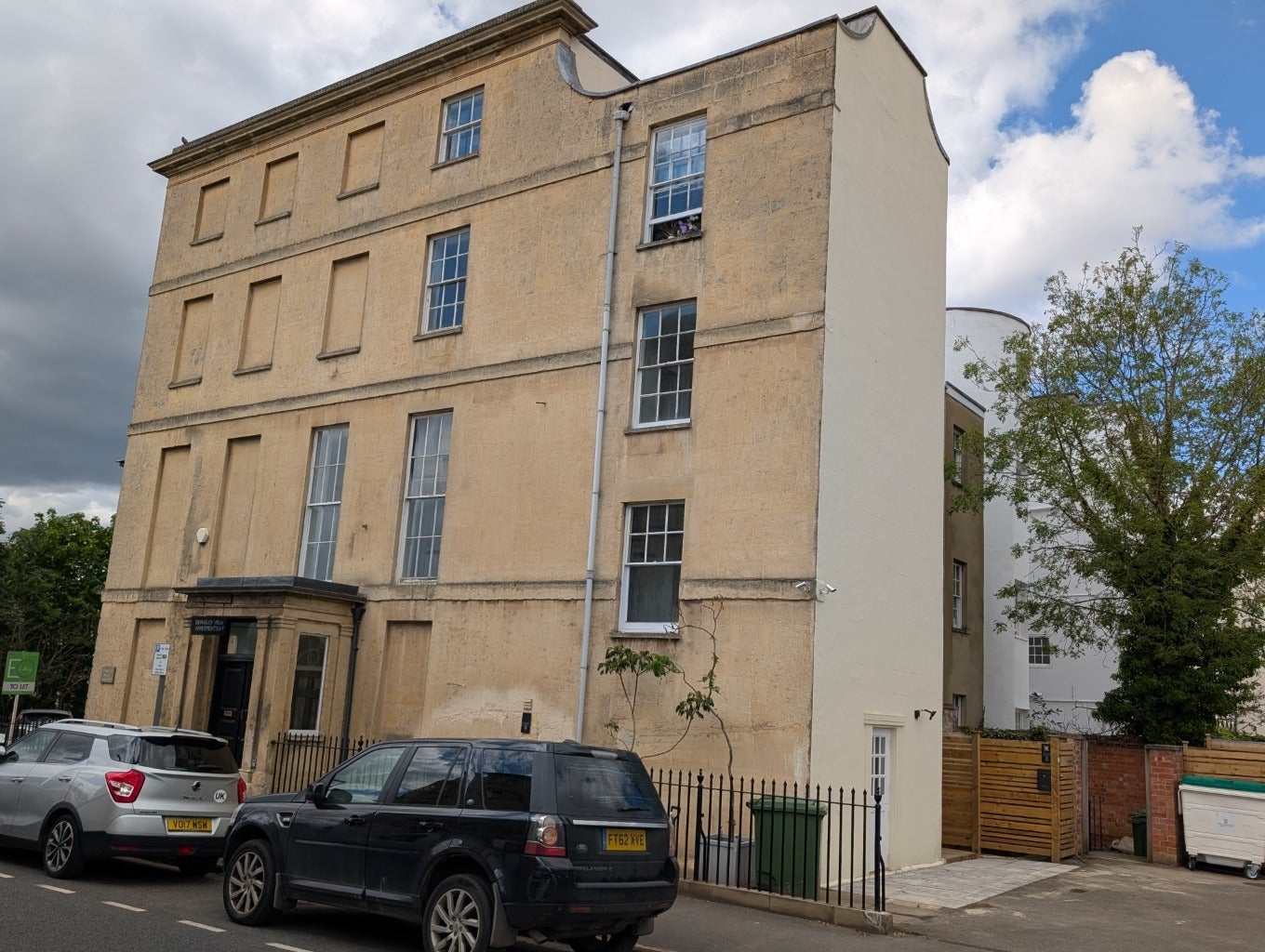Flat Berkeley Street in Cheltenham