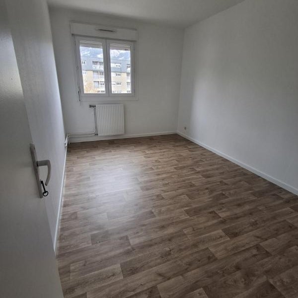 Flat Rue Jules Guesde in Fontaine