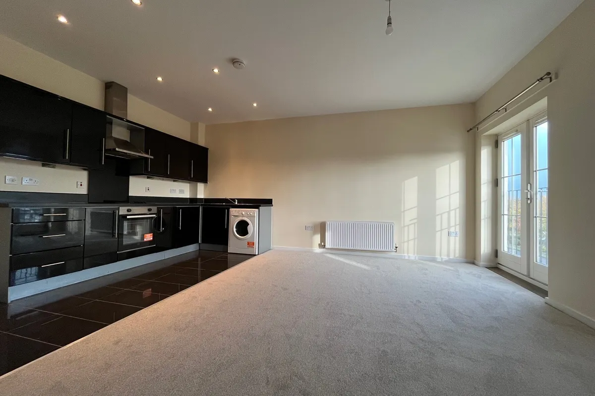 Flat Chamberlain Close in East Staffordshire