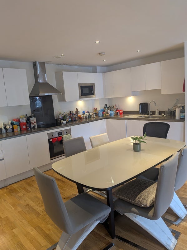 Room Dowells Street in Greater London