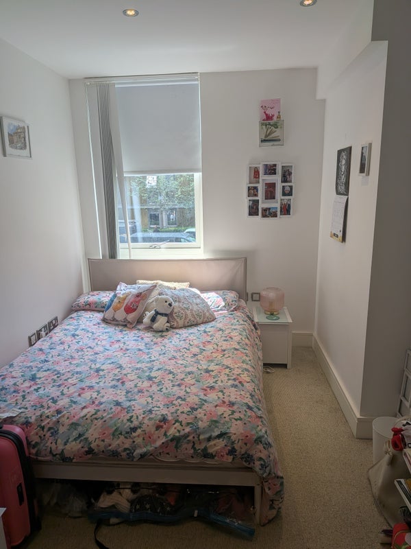 Room Dowells Street in Greater London