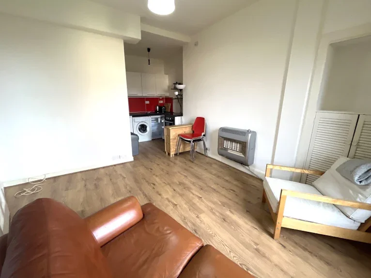 Flat Stewart Terrace in City of Edinburgh
