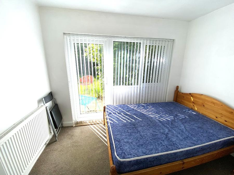 Room Winchester Road in Far Cotton