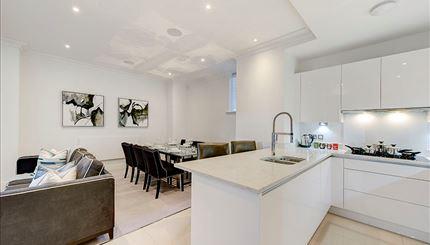 Flat Rainville Road in Greater London