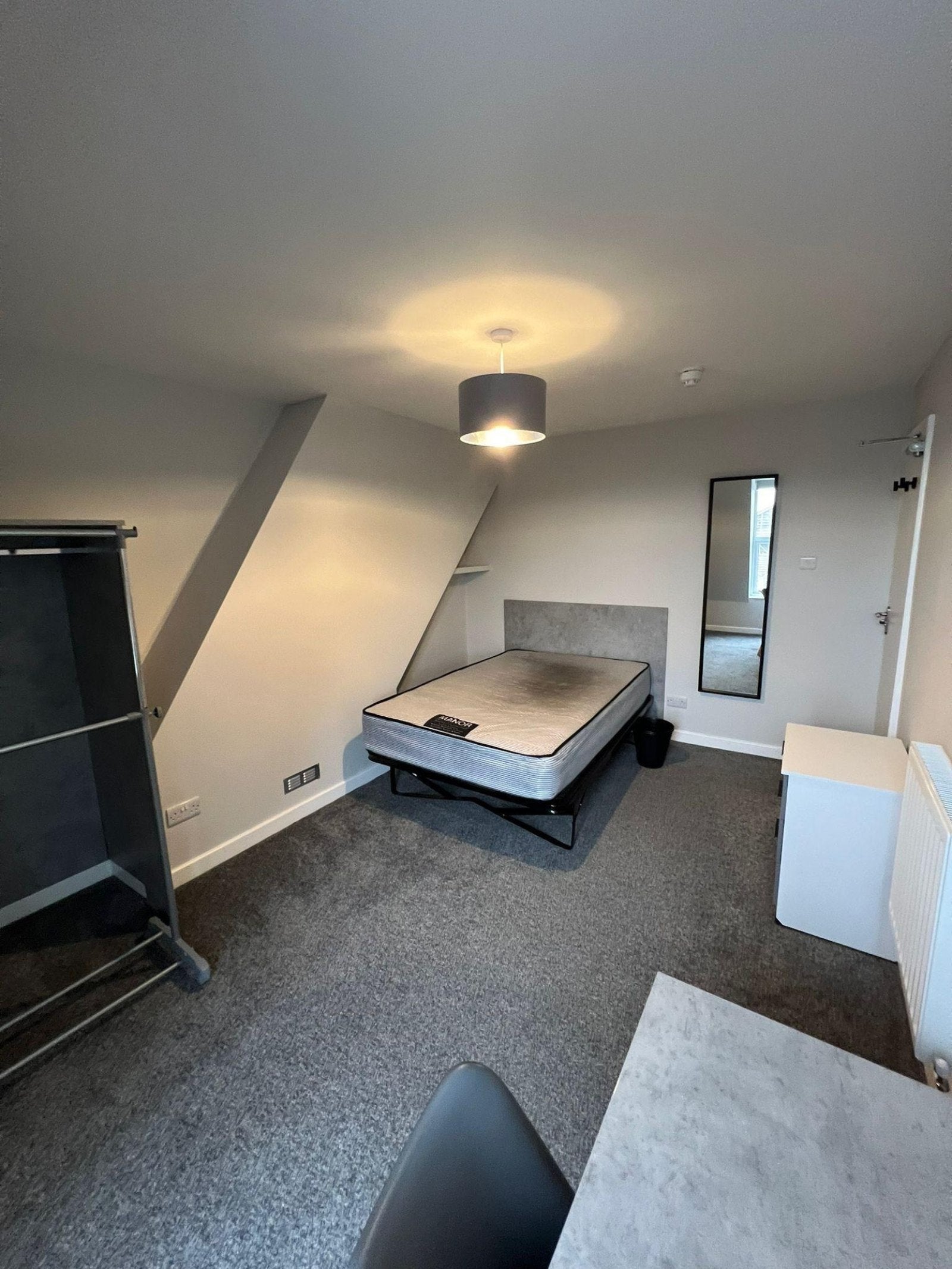 Room Whiteladies Road in Bristol
