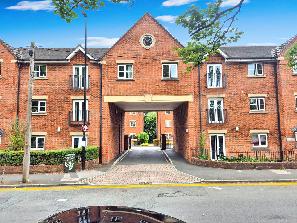 Flat Stanmore Hill in Leeds