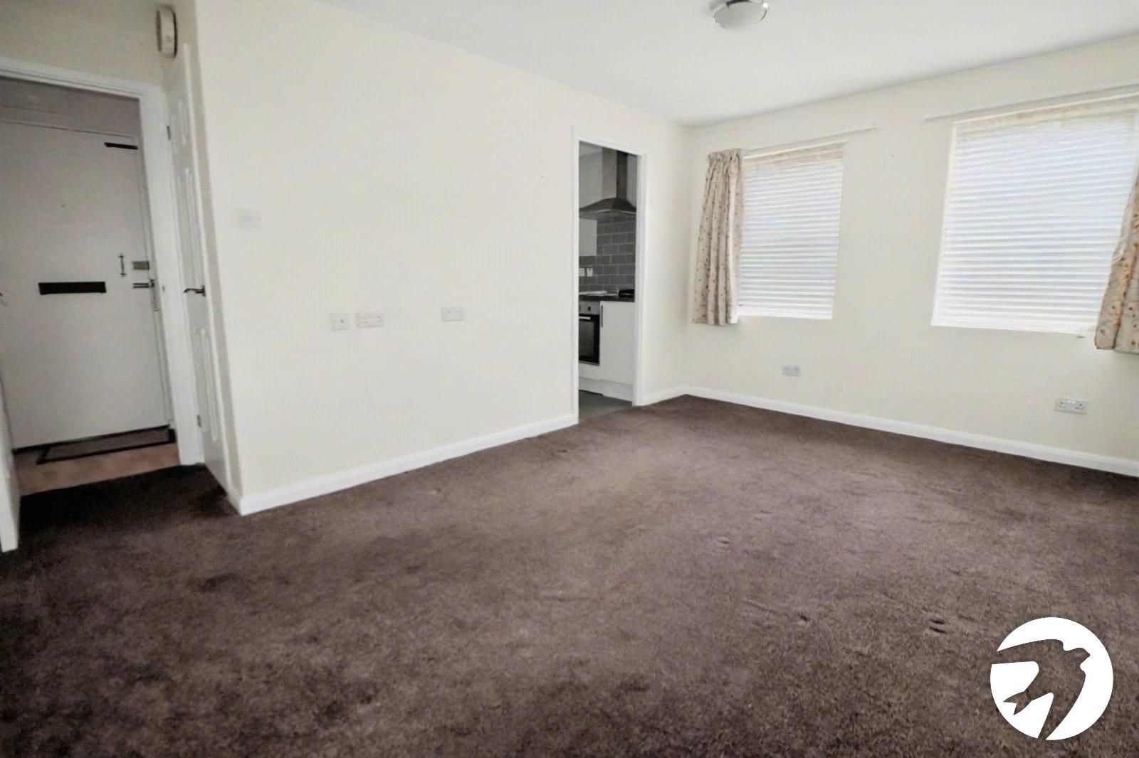 Flat Wyatt Road in Greater London
