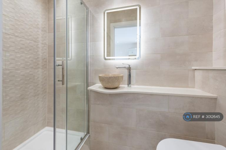 Room Ringmer Drive in Brighton