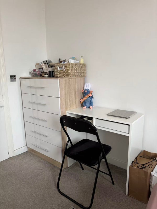 Room John Street in Greater London