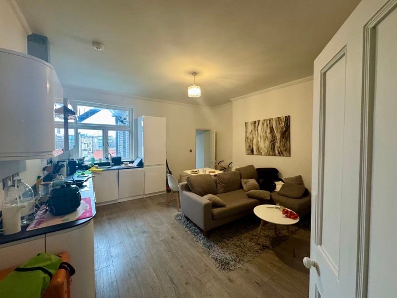Room John Street in Greater London