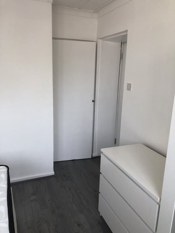 Flat Southwater Close in Greater London