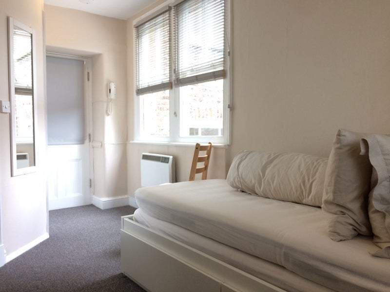 Flat Doughty Street in Greater London