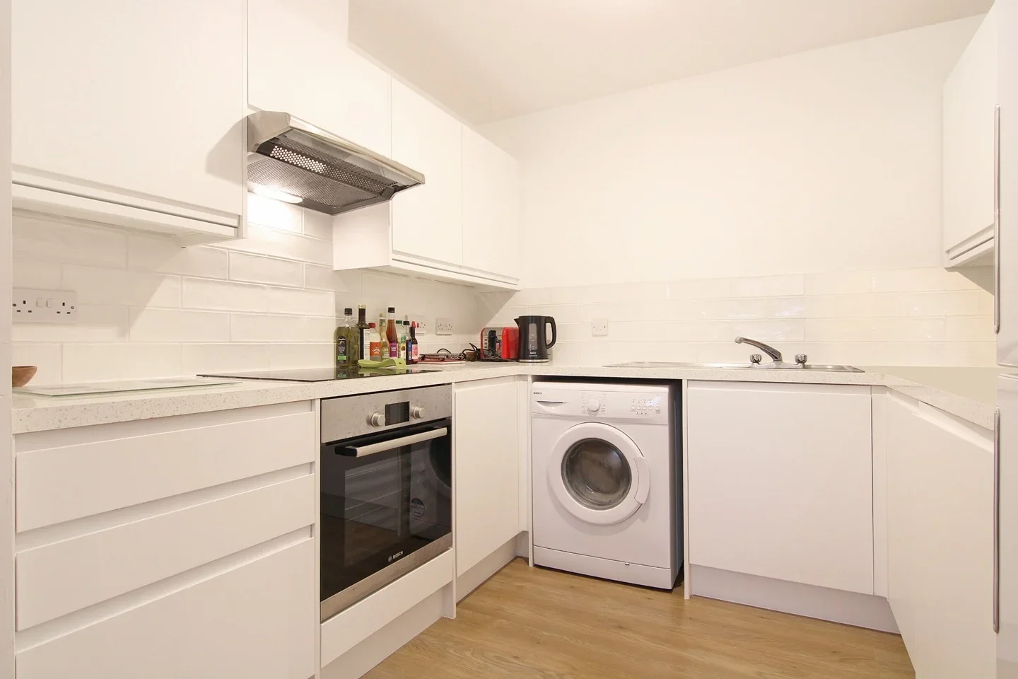 Flat Varsity Drive in Greater London