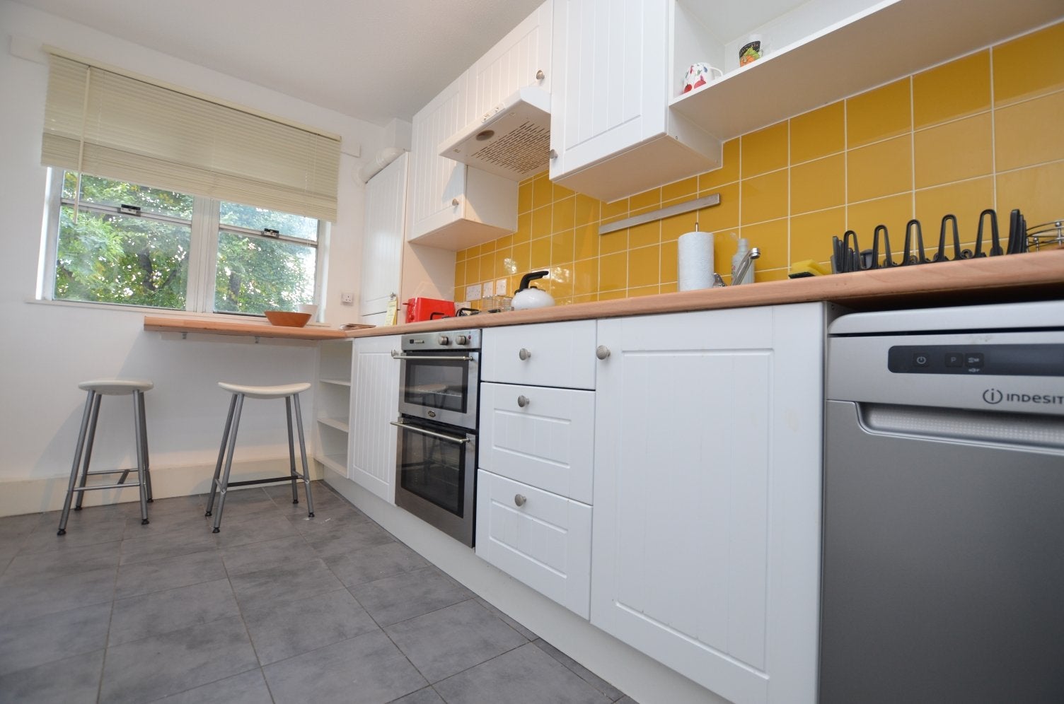 Flat South Road in Greater London