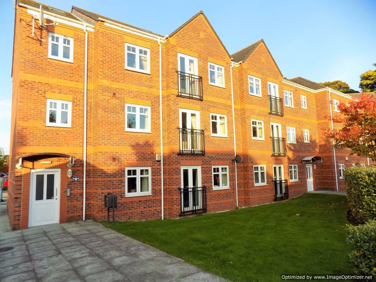 Flat Brackenhurst Place in Leeds
