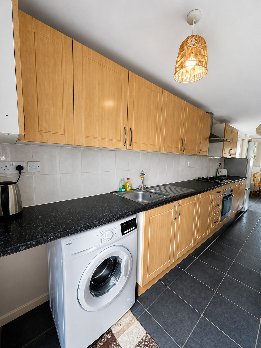 Flat Bampton Close in Oxford