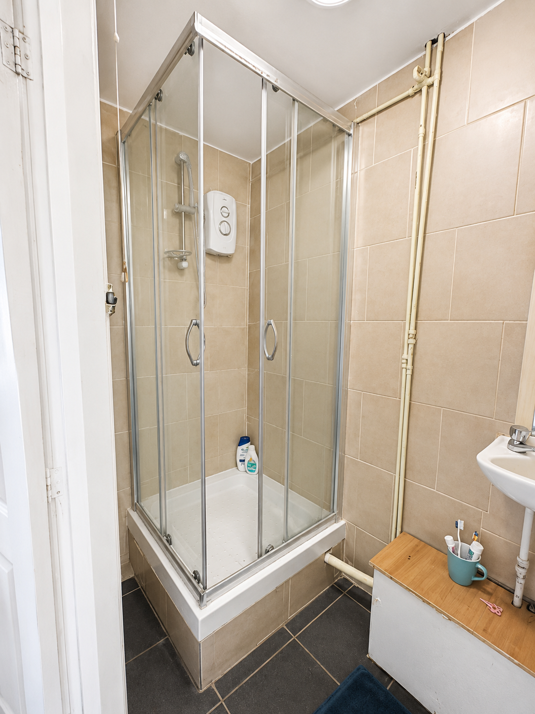 Flat Bampton Close in Oxford