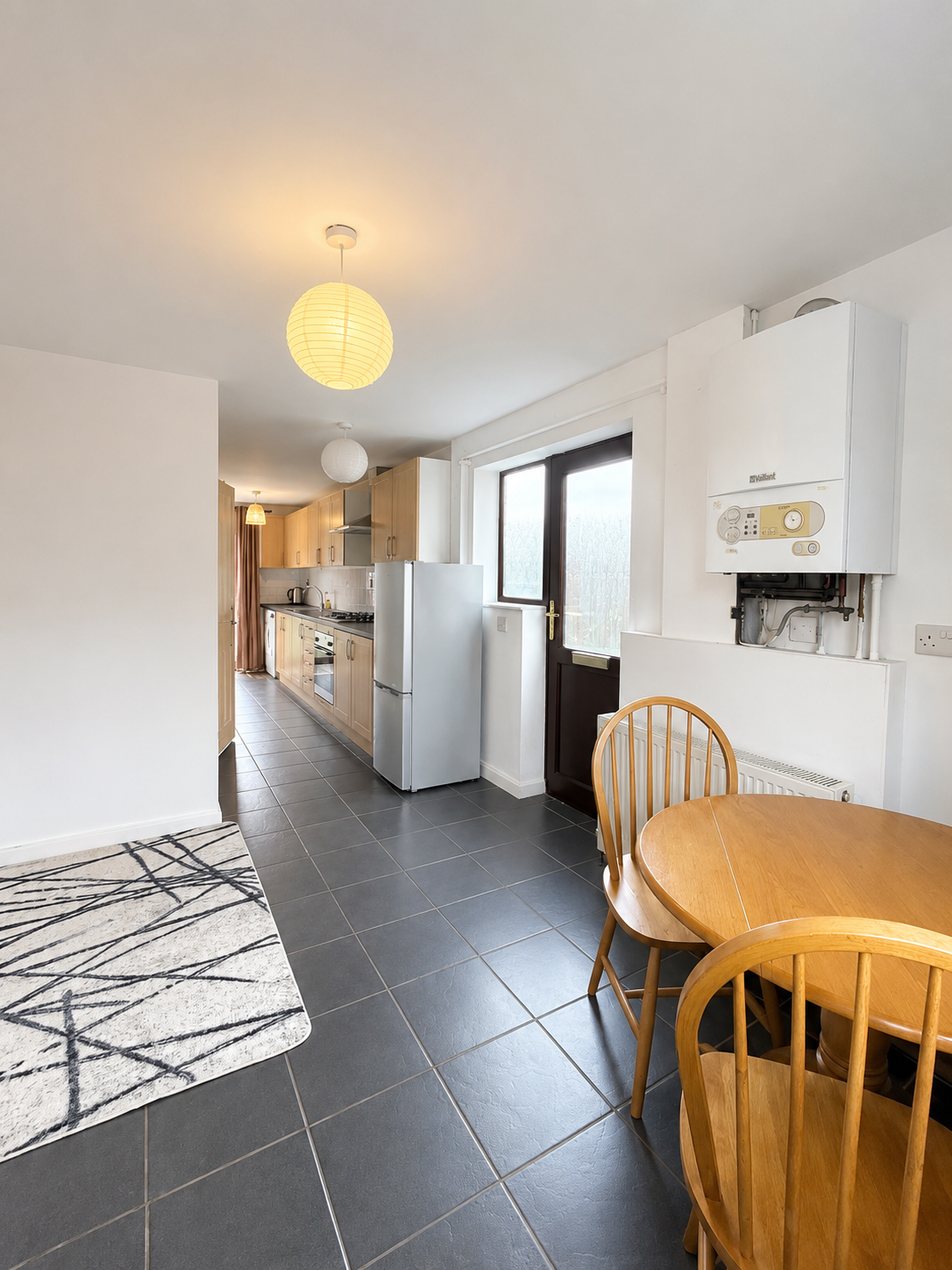 Flat Bampton Close in Oxford